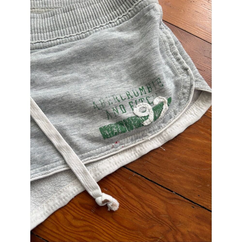 Y2K Abercrombie & Fitch Shortie Shorts - Picture 2 of 5